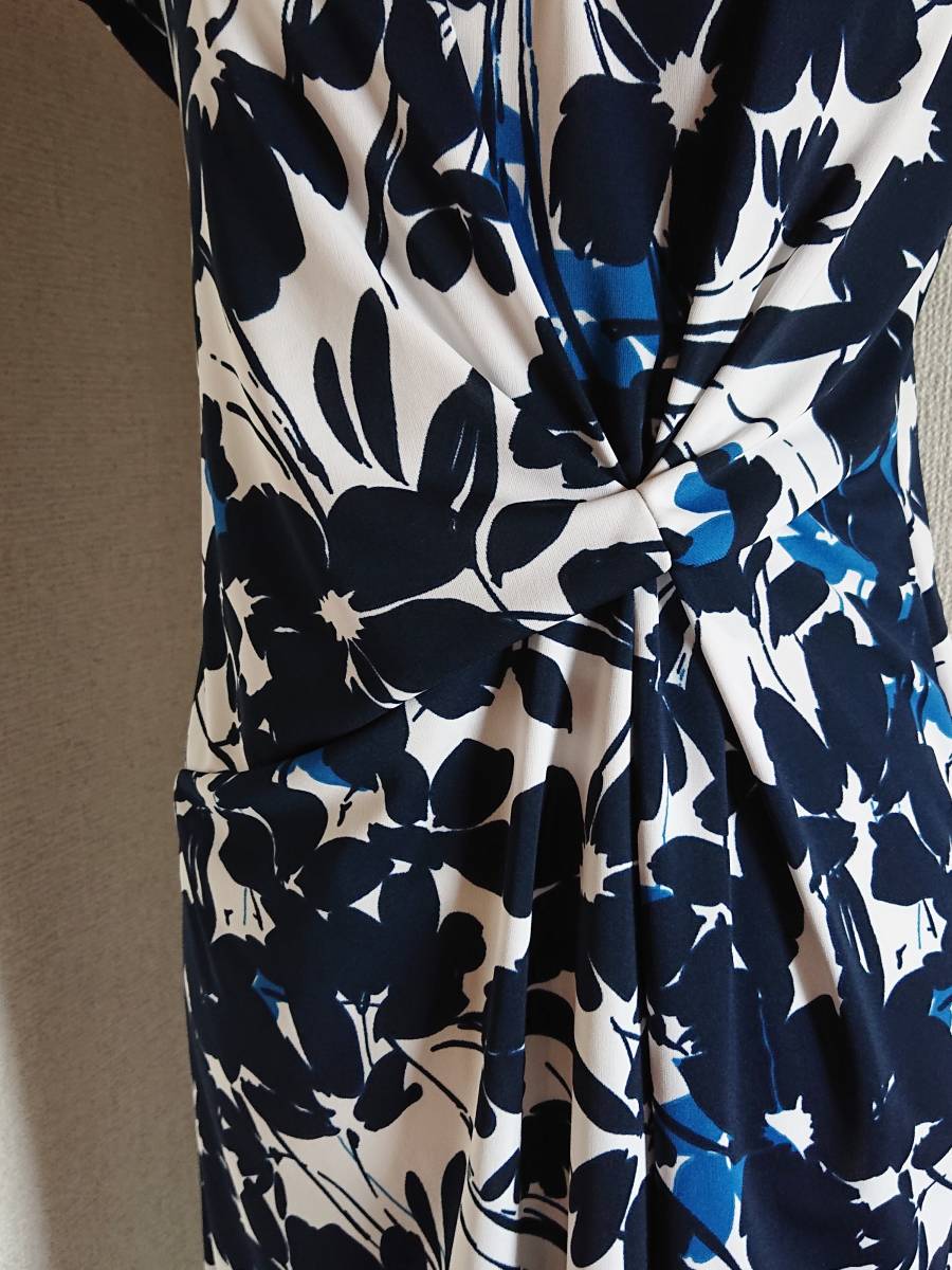 送料198円 株 Doclasse ドゥクラッセ 花柄 ドレープのワンピース Mサイズ 売買されたオークション情報 Yahooの商品情報をアーカイブ公開 オークファン Aucfan Com