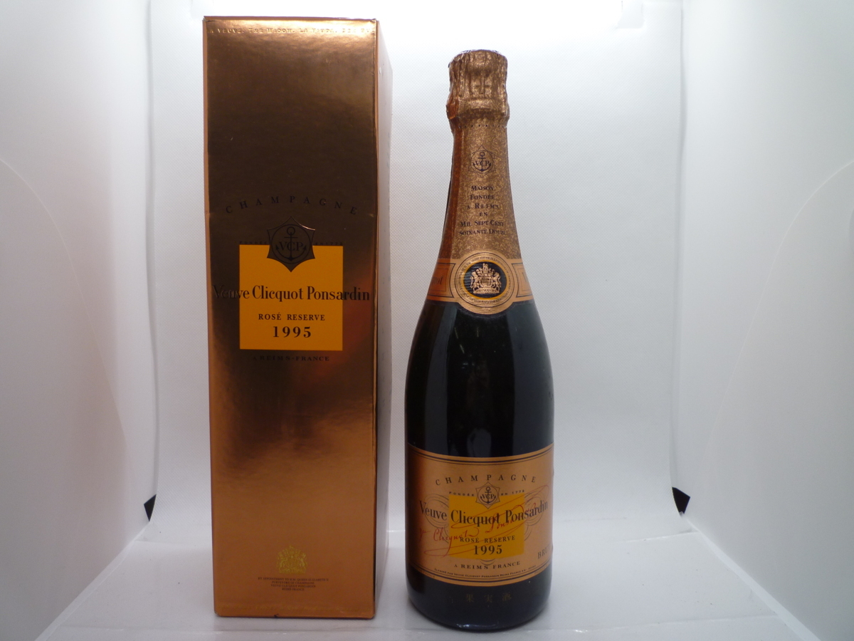 【SALE，人気SALE】 未開栓 古酒 1000円スタート Veuve Clicquot Ponsardin ヴーヴクリコ ポンサルダン/750ml 12%/シャンパン/169(シャンパーニュ)｜売買されたオークション情報、yahooの商品情報をアーカイブ公開 - オークフ スパークリング