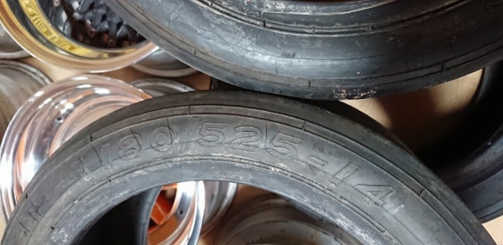 ダンロップ スリックタイヤ 180/525/14 8Jに使用 ホイールは付きません SSR スピードスター アドバンレイン マーク1 マーク2 マーク3
