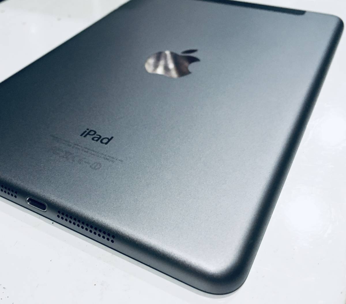 iPad mini Wi-Fiモデル 128GB スペースグレー 本体 Apple iPad mini 2