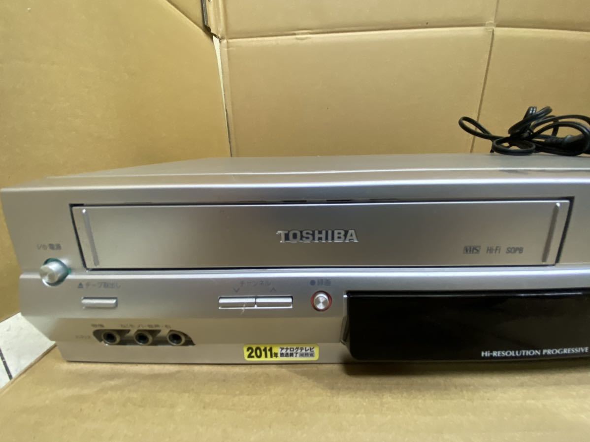 SD-V700 東芝 TOSHIBA - VHSビデオデッキ一体型DVDプレーヤー ビデオ