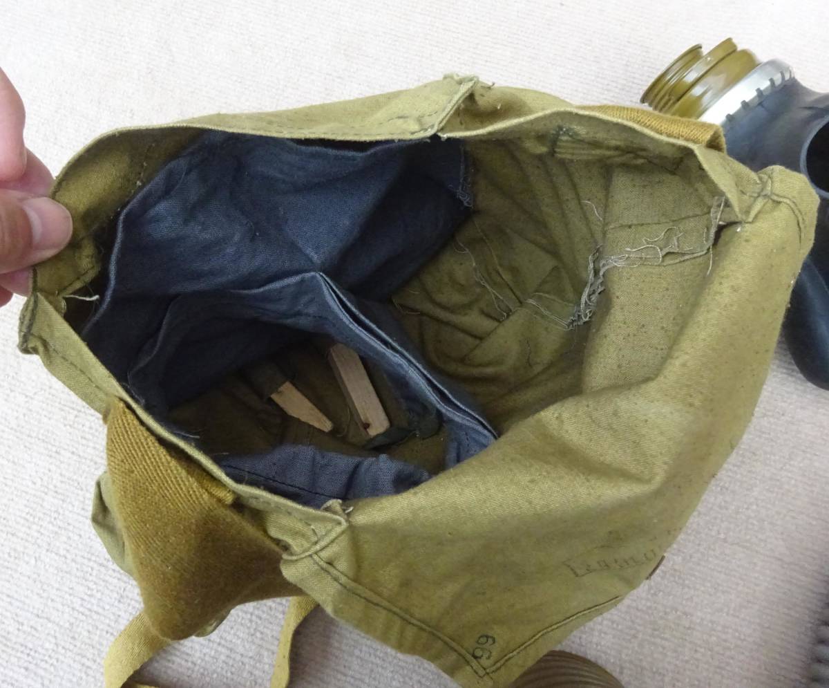 旧ソビエト連邦軍・ガスマスク（収納カバン付き、未使用？　ソ連共産圏東側毒ガスモスクワ東部戦線軍服軍帽キーチェリルパシカ帝政ロシア軍_9