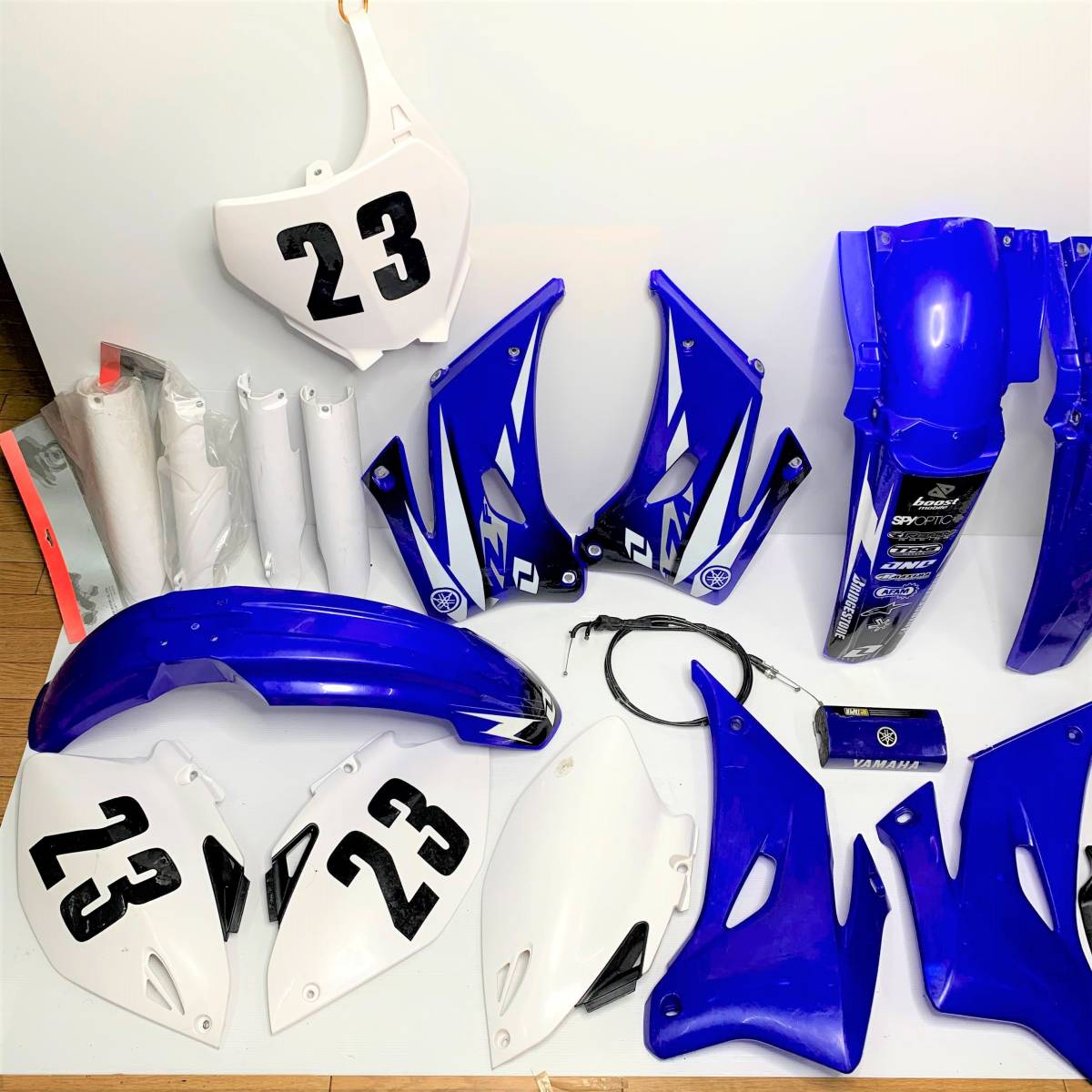 【YAMAHA YZ250F】2005年 外装＆部品23点 オフロード レーサー オーナーズサービスマニュアル / Exterior side rear fender　I2007-10-01