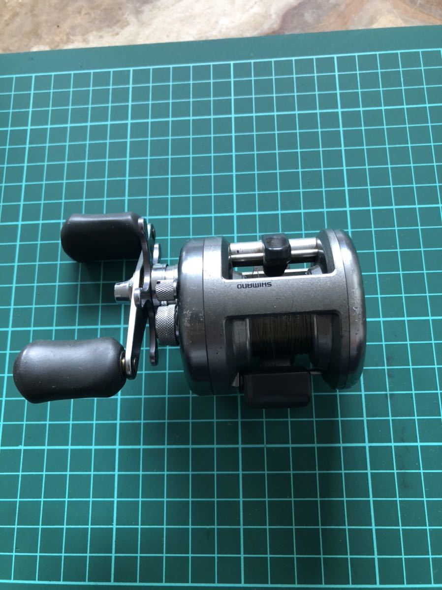 人気，格安 SHIMANO シマノ AXIS 101アクシス 左ハンドル ベイトリール(シマノ)｜売買されたオークション情報、yahooの商品情報をアーカイブ公開 - オークファン シマノ
