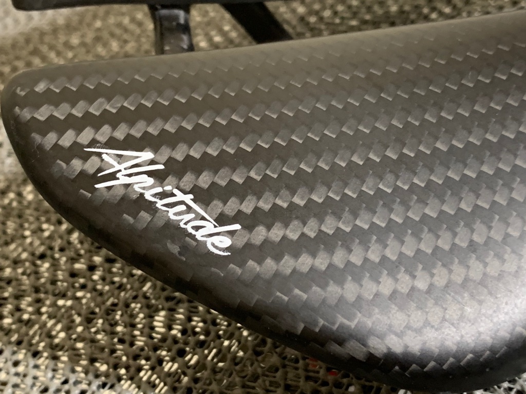  超軽量 実測70g Alpitude アルピチュードGardena カーボンショートサドル 超(その他)｜売買されたオークション情報、yahooの商品情報をアーカイブ公開 - オークファン その他