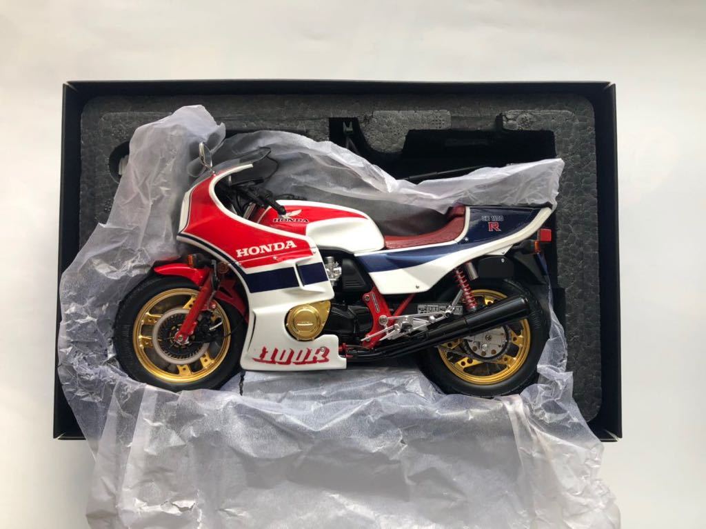 WITS マイルストーン・1/12 ホンダCB1100R マイルストーン 1/12 ホンダ