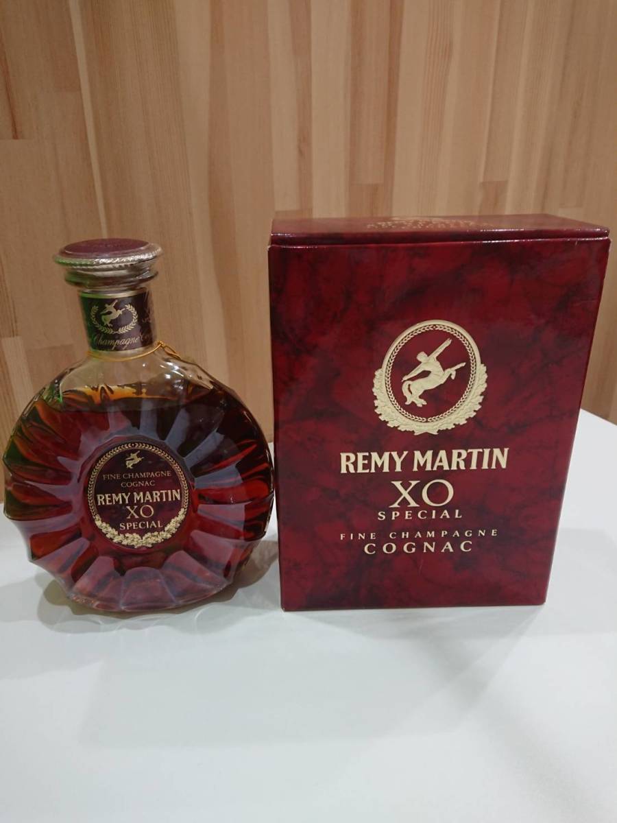 人気SALE，SALE REMY MARTIN/レミーマルタンXO スペシャル 40% 700ml コニャック ブランデー 2320(レミーマルタン)｜売買されたオークション情報、yahooの商品情報をアーカイブ公開 - オークファン コニャック