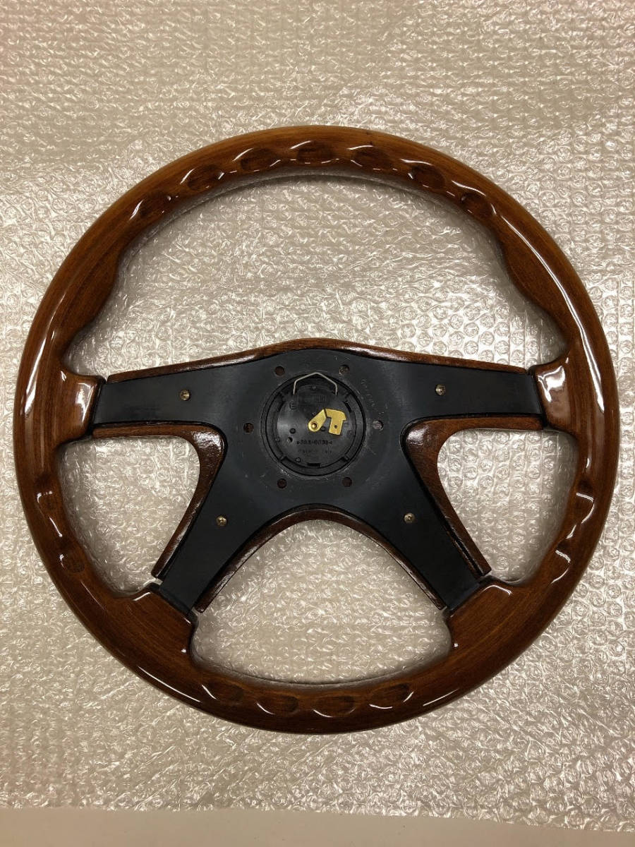 大*河様 ナルディ　ウッドステアリング　ガラ4 ナルディ NARDI ウッドステアリング ハンドル GARA 4