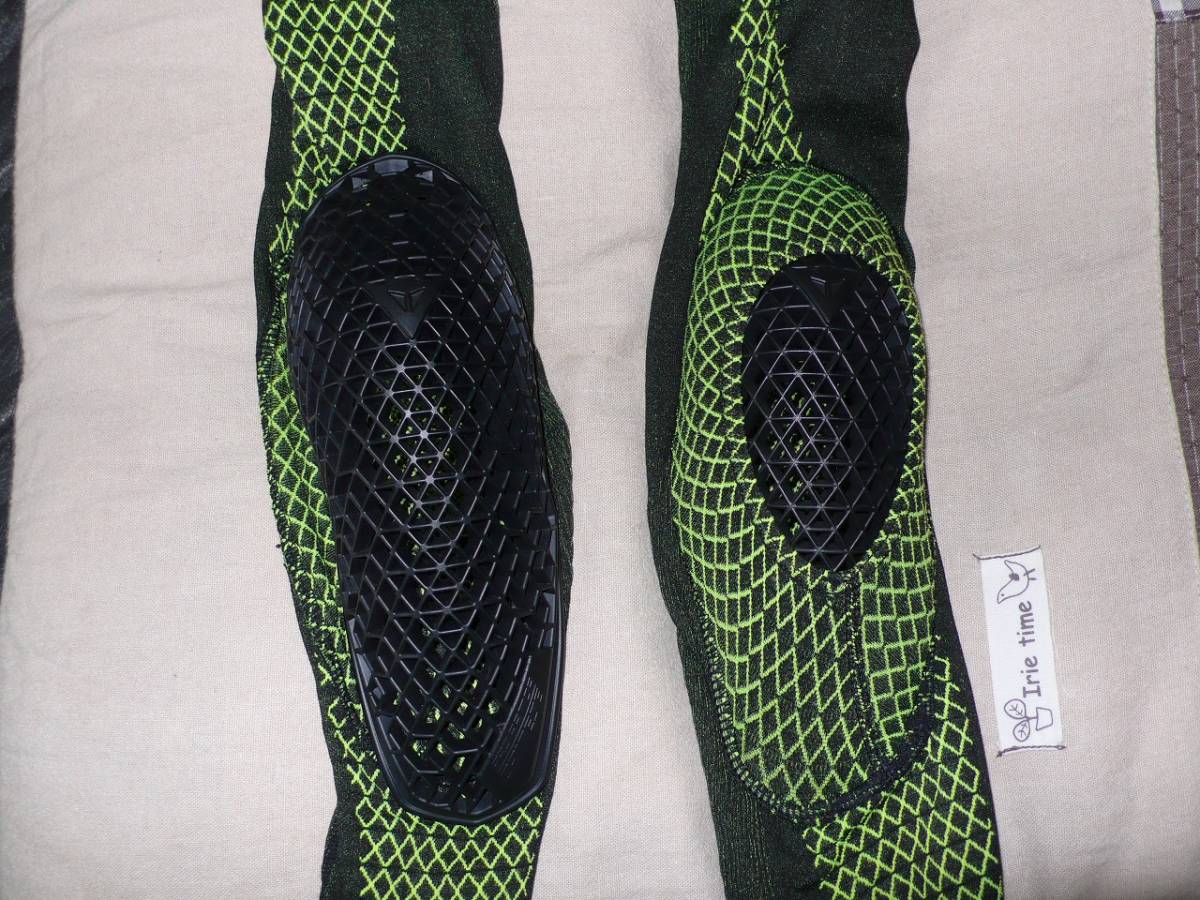 DAINESE　ダイネーゼ　D-CORE ARMOR PANT LP　最新プロテクター装備インナー　サイズ／Ｍ　中古