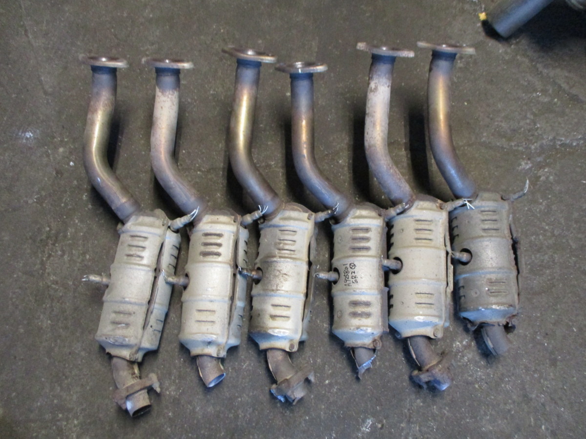フィット 触媒 GD2 L13A O2センサー前/中央 ホンダ HONDA ホンダ 触媒 フィット L13A GD1 GD2 上 センサー 2ヵ所 Yahoo センサー