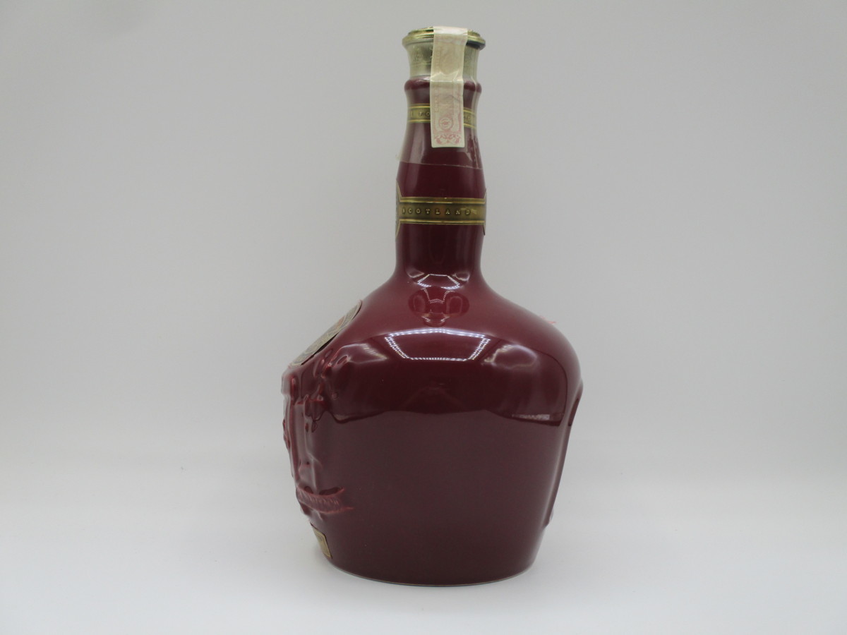 ROYAL SALUTE 21年 ロイヤル サルート スコッチ ウイスキー 赤 陶器ボトル 巾着 未開封 古酒 1000ml 40％ X18187 21年 ロイヤルサルート 700ml ローヤルサルート21年 Matsuya SALUTE&frasl;ロイヤルサルート21年