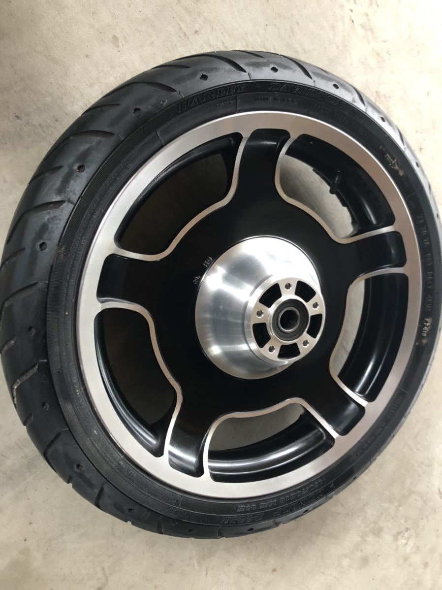 FLHX 18インチ キラーカスタム□ クラシック ホイール交換（RSD