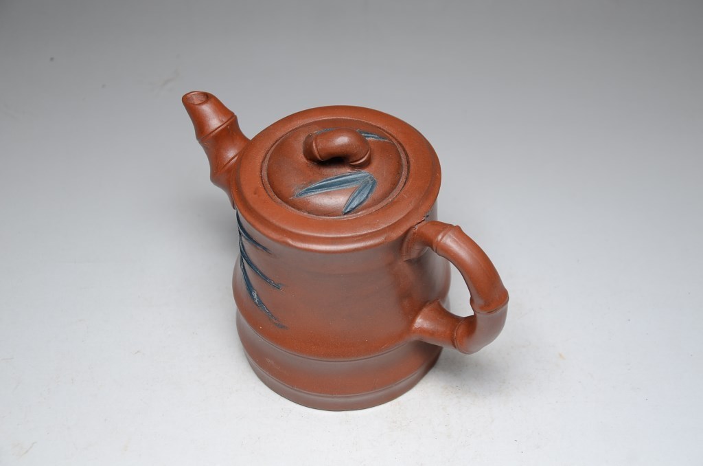 銅器 招財進宝茶壺 酒壺 提梁壺 茶道具 煎茶道具 工芸品 置物 茶壺 酒壺 茶道具 急須 煎茶道具 友人館蔵 紫砂手彫 貴重 希少唐