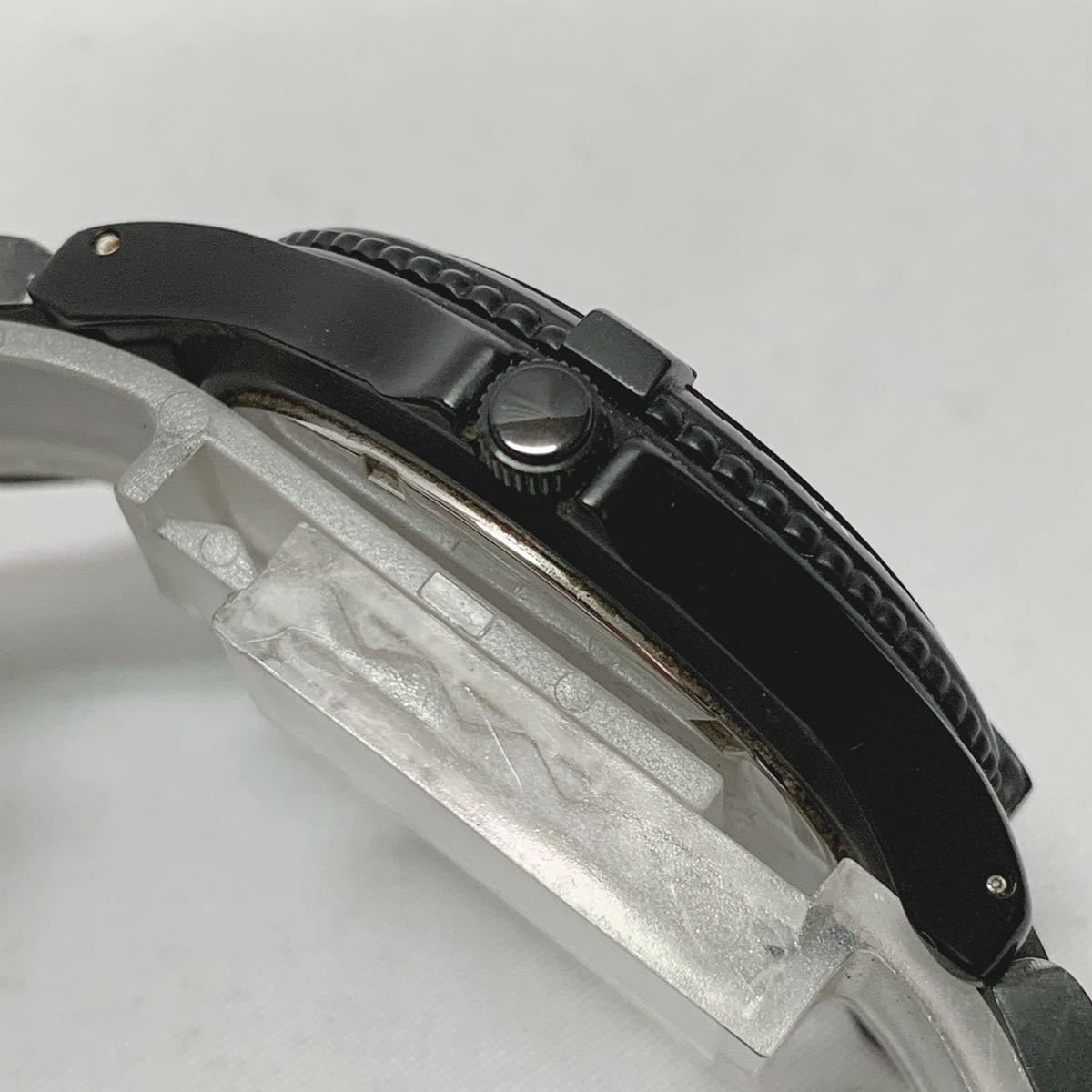 HOT，新品 GUESS ゲス クロノグラフ メンズ腕時計 クォーツ ブラック 