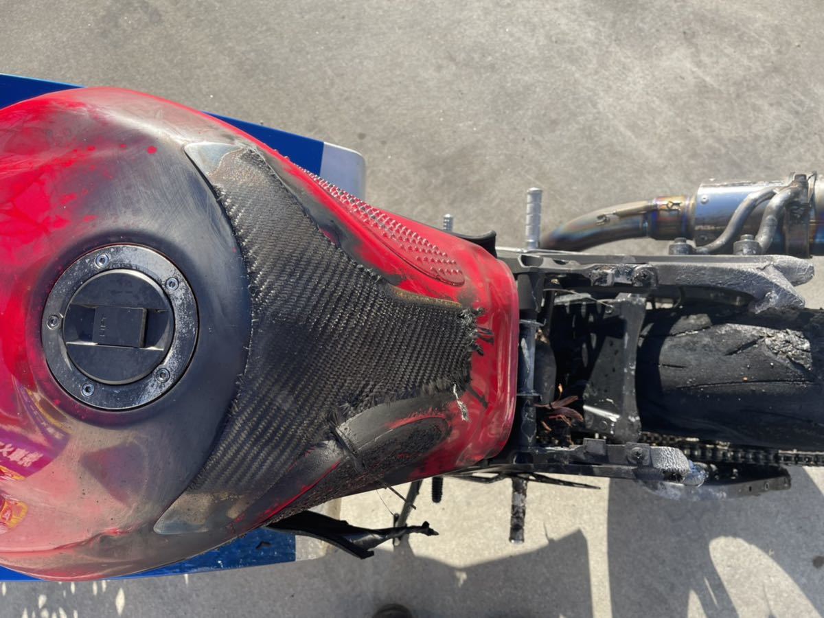 GSX-R600 k5 EU仕様　事故車　部品取り　エンジンOK スペアパーツ多数　レースベース　書類あり　東京都