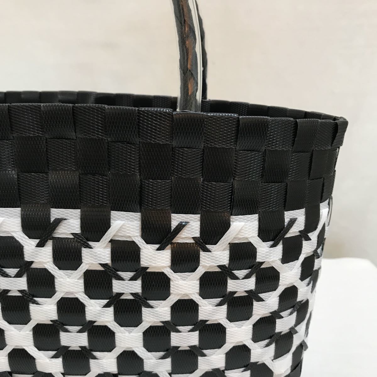 黒白花柄ライン かごバッグ ハンドメイド PPバンド プラかご 919