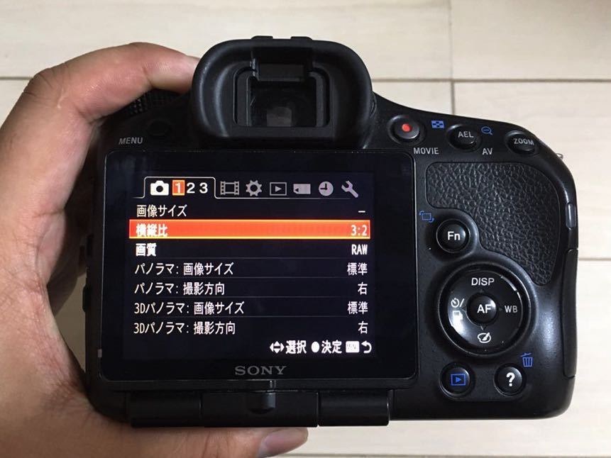 SONY α57 SLT-A57 レンズキット 本体 初期化 純正チャージャー付き