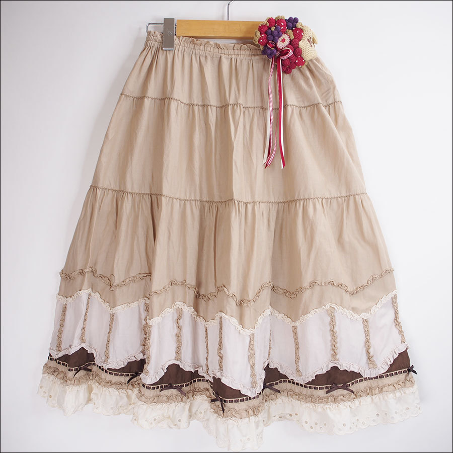[美品・新品未使用]ピンクハウスアニバーサリーケーキ柄ミディ丈ワンピース HOUSE ピンクハウスのPINK アニバーサリーケーキモチーフパッチワーク