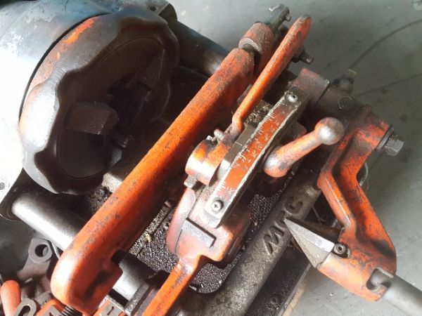 MCC 松阪鉄工所 パイプマシン ねじ切り機 MCC32W LM-21 ※現状渡し