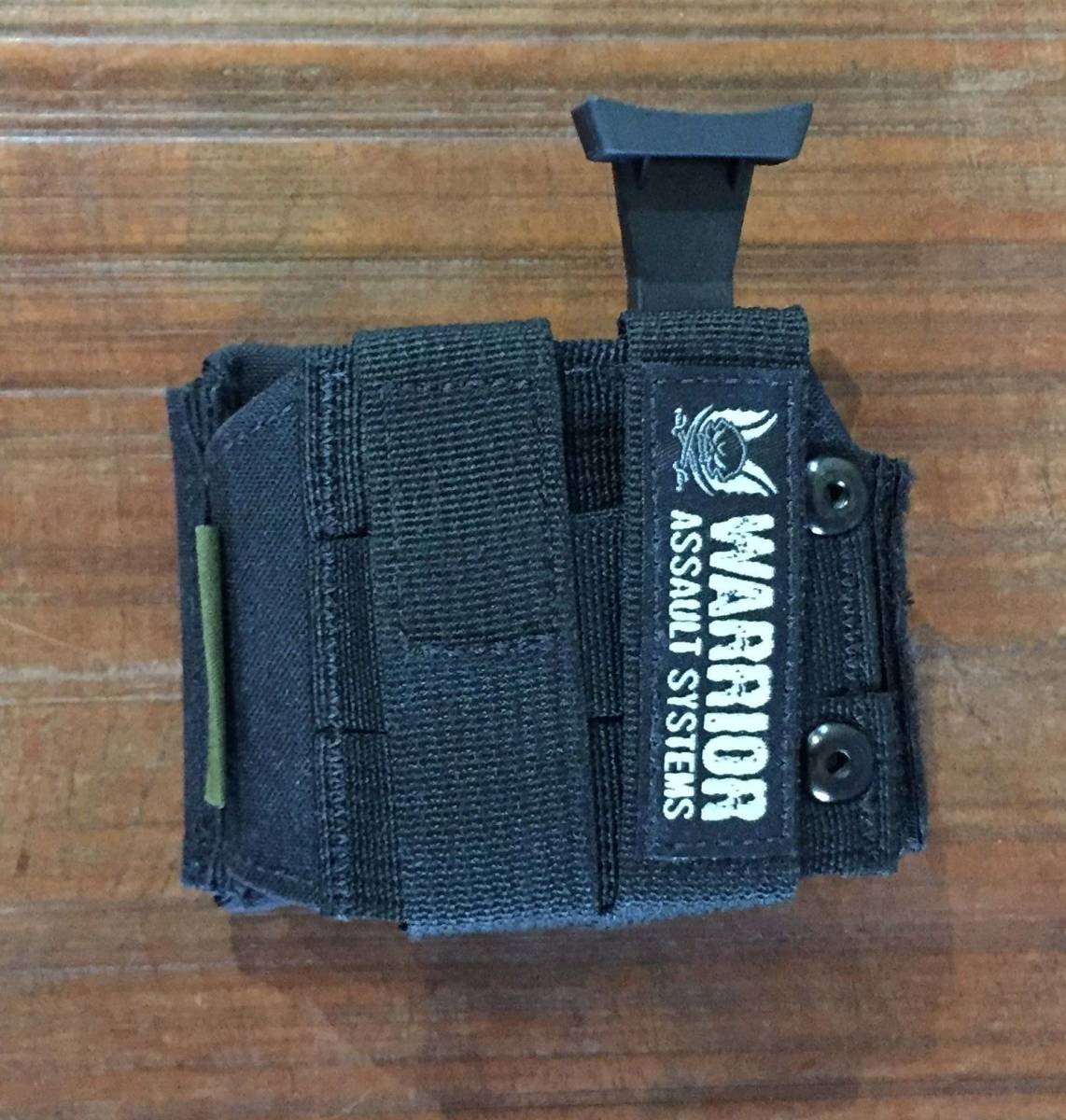 WARRIOR ASSAULT SYSTEMS 実物 ユニバーサルピストルホルスター