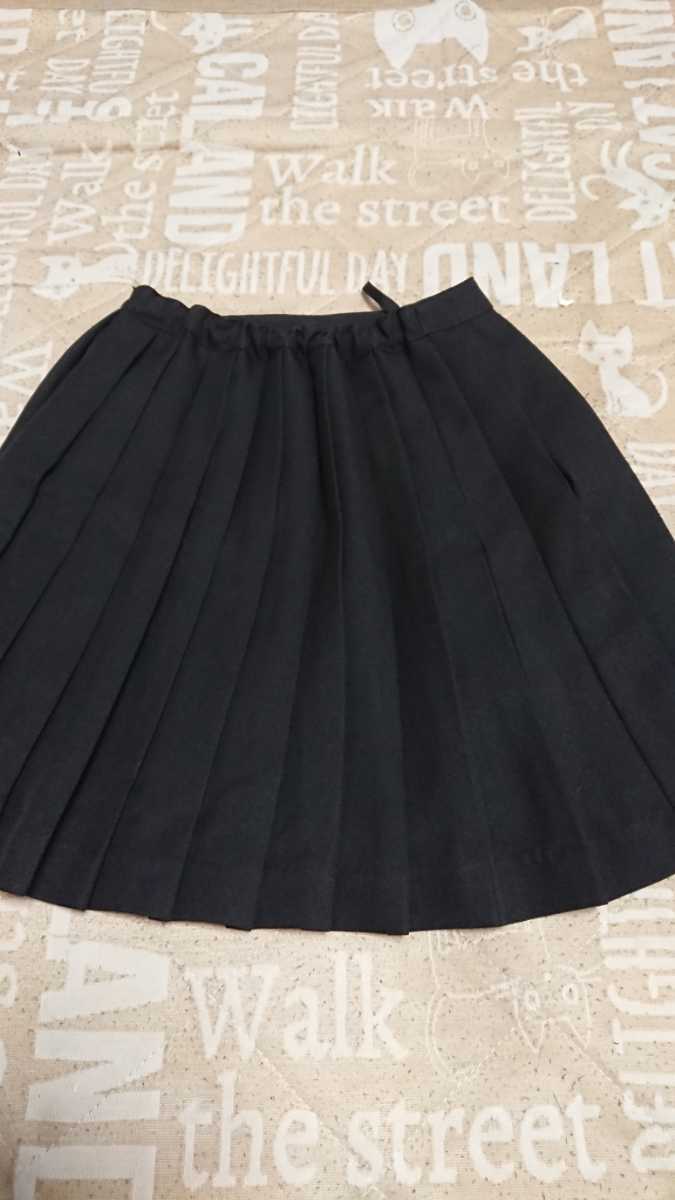 Chop No Deux 黒のプリッツスカート ひだスカート サイズ１４０ ウエスト調節可能 140 135 144cm 売買されたオークション情報 Yahooの商品情報をアーカイブ公開 オークファン Aucfan Com