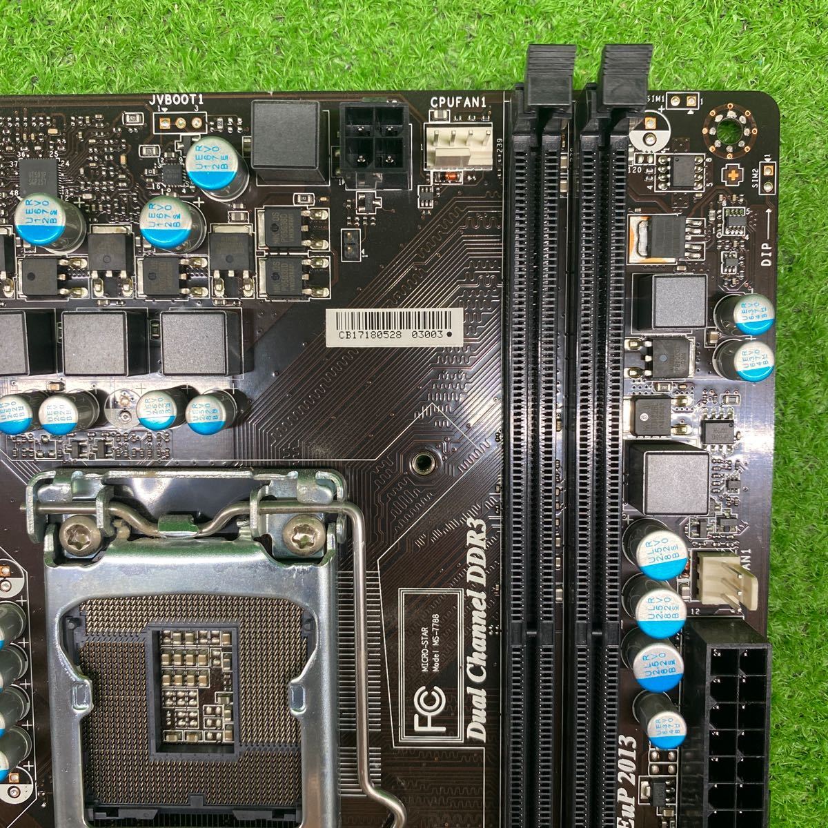 MO-881 激安 マザーボード msi H61M-P31/W8 LGA1155 BIOS立ち上がり確認済み ジャンク MSI H61M-P31&frasl;W8 Motherboard Specification USA (USED)