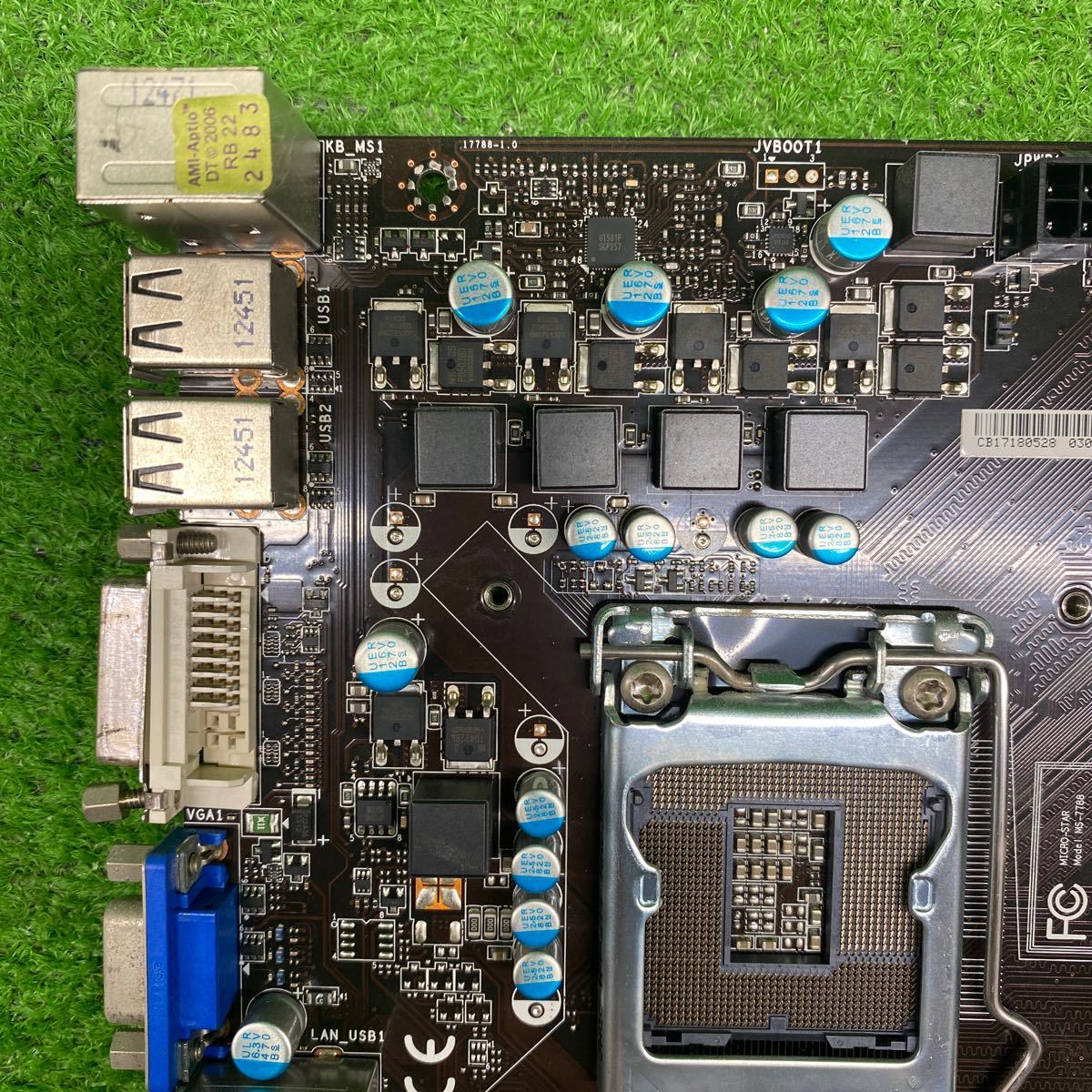 MO-881 激安 マザーボード msi H61M-P31/W8 LGA1155 BIOS立ち上がり確認済み ジャンク MSI H61M-P31&frasl;W8 Motherboard Specification USA (USED)