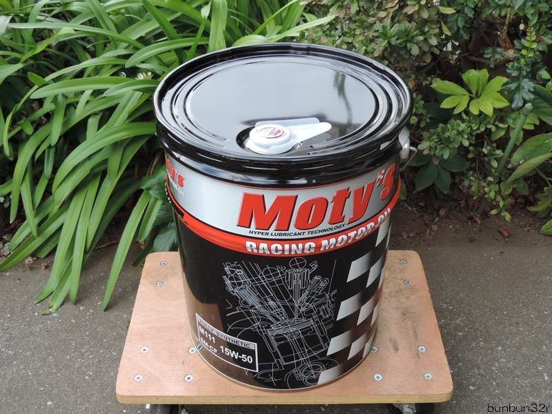 【人気，新作】 Moty&rsquo;s/モティーズ 高性能全合成油エンジンオイル M111/SM-CF/15W-50 20L BNR32/BCNR33/BNR34/RB26/GT-R等に(エンジンオイル)｜売買されたオークション情報、yahooの商品情報をアーカイブ公開 - オークフ エンジンオイル