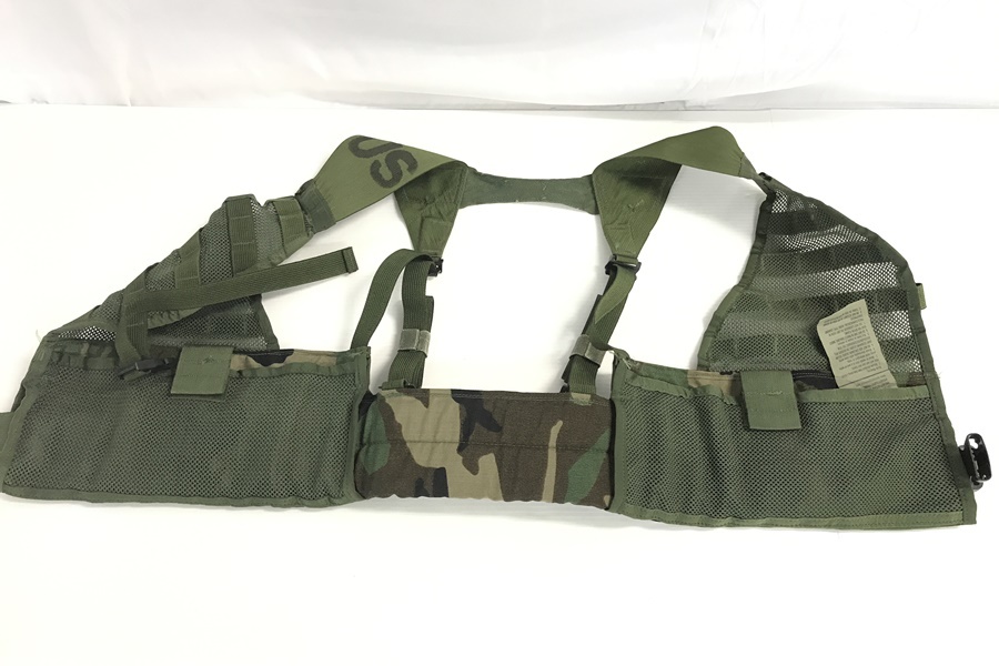 東京)米軍実物 MOLLE2 FLCベスト ウッドランド迷彩 名