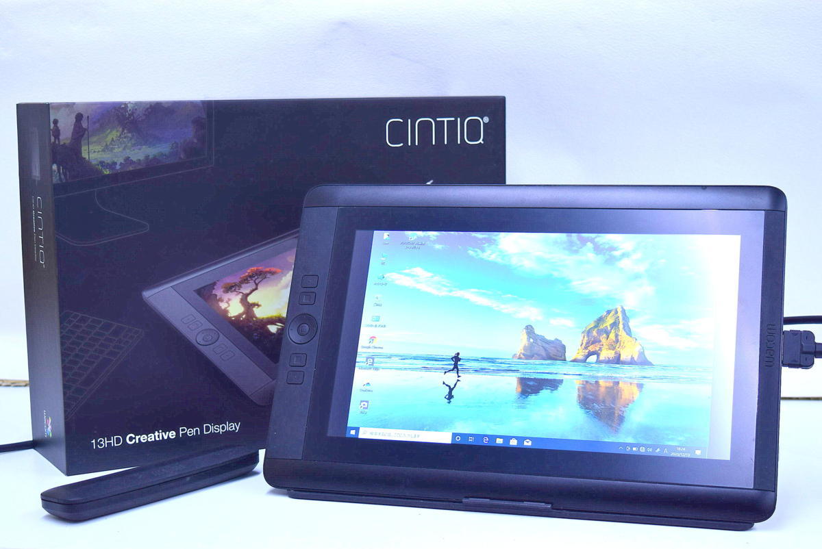 Wacom One 13（13.3インチ）液晶ペンタブレット (箱あり)