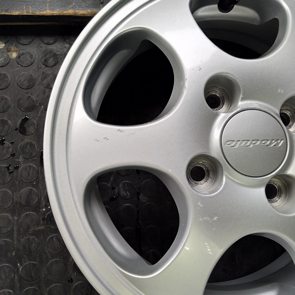 管理番号V10-14【1個＝4本】ホンダ MODULO 純正 13×4J 4穴PCD100 ET+40
