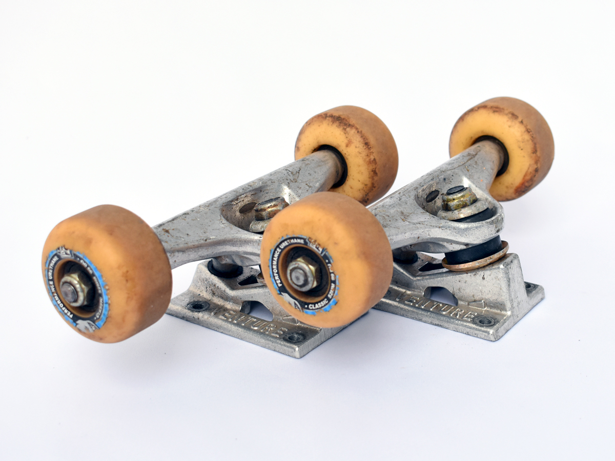 ベンチャーProductions スケートボード トラック ホワイト5.2H VENTURE ベンチャー 5.2 トラック POLISHED ALL TRUCK HI 5.0 2個