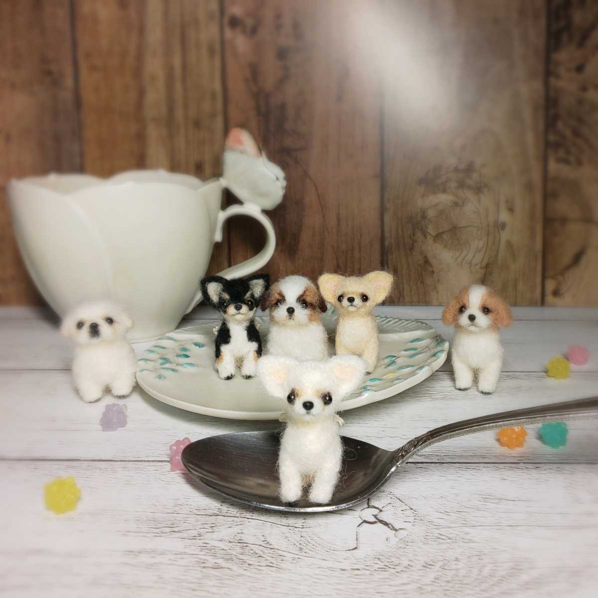 羊毛フェルト 犬 ポメラニアン 白 х クリーム ハンドメイド 置物