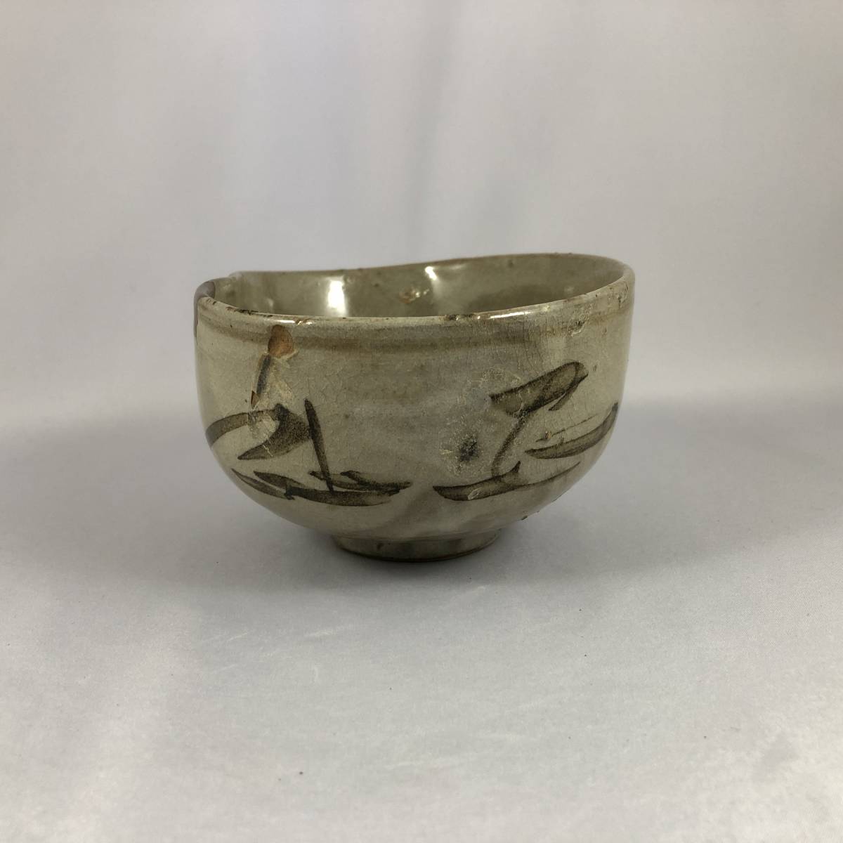 茶道具 | 桃山～江戸初期 – (江戸中期) 花生 瀬戸・美濃 徳利 鉄釉卯の