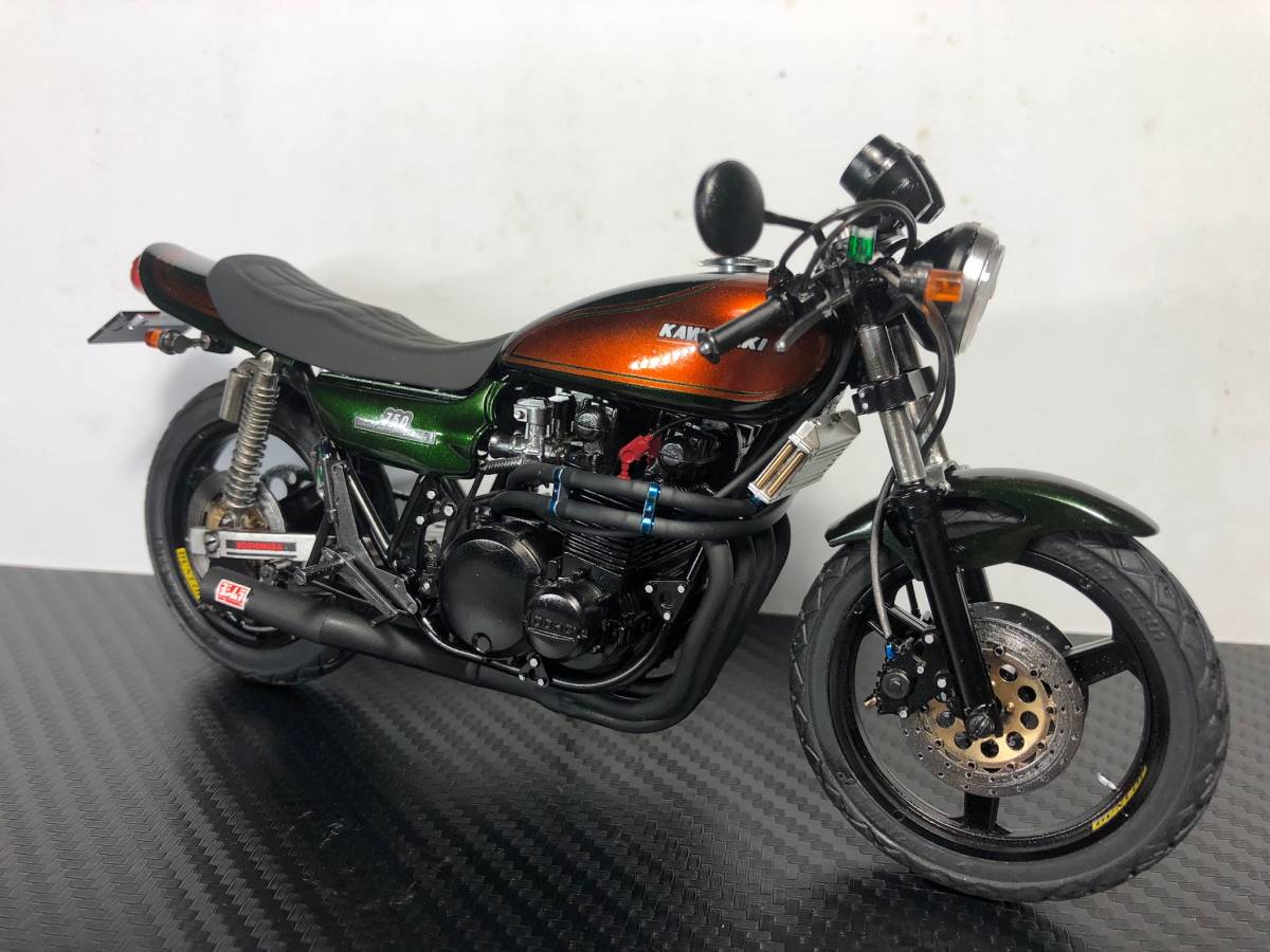 アオシマ 1/12 カワサキ 750RS改 Z2 火の玉オレンジ 塗装完成品 1⁄12