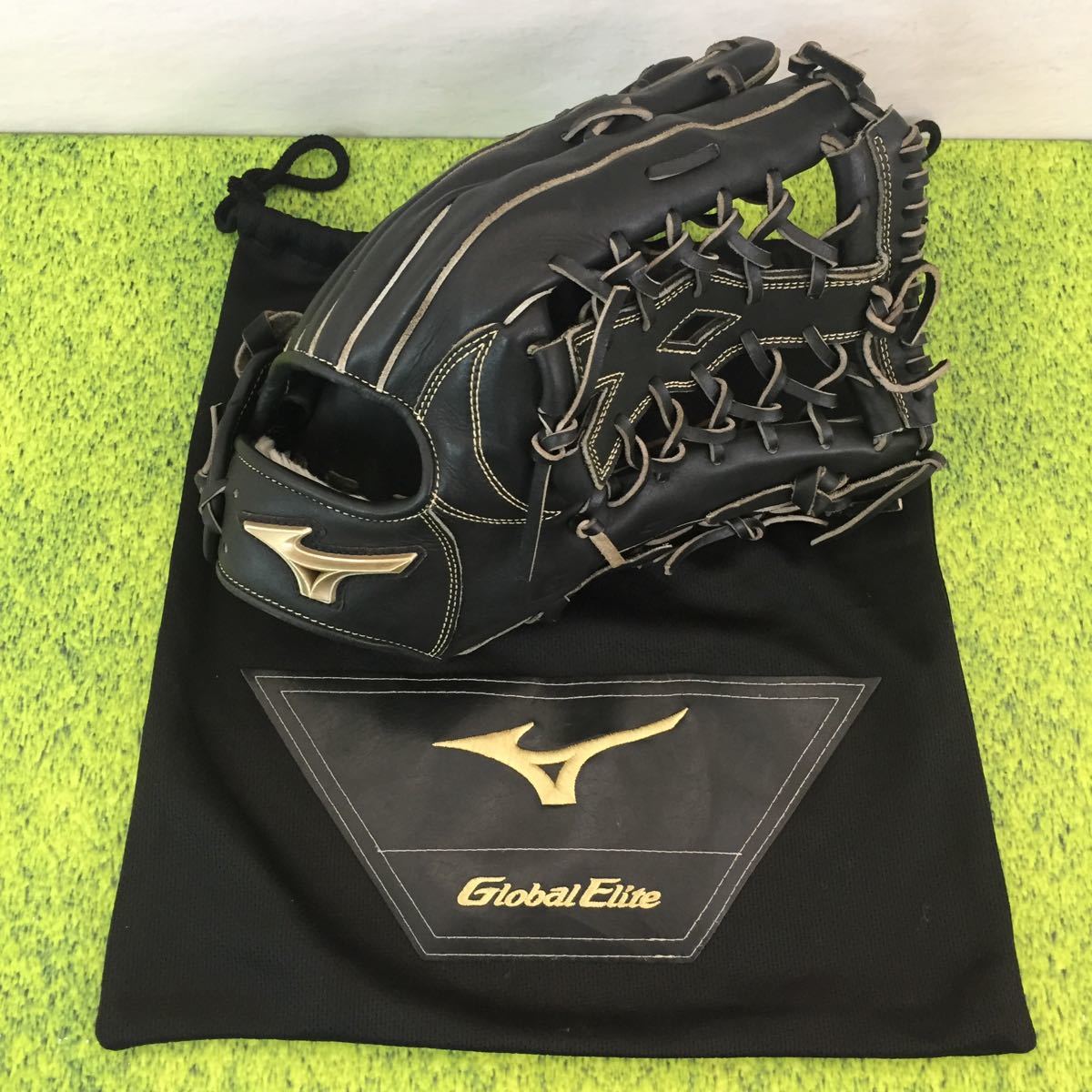 グローバルエリート ミズノ Elite - Global 内野手用 グローバルエリート｜ミズノ公式オンライン 外野手用｜ミズノ公式オンライン 軽量感にも、質が ジャパン JAPAN-グローバルエリート MIZUNO（ミズノ）限定 SIGNA 軟式グラブ Hselection 専用グラブ袋付き