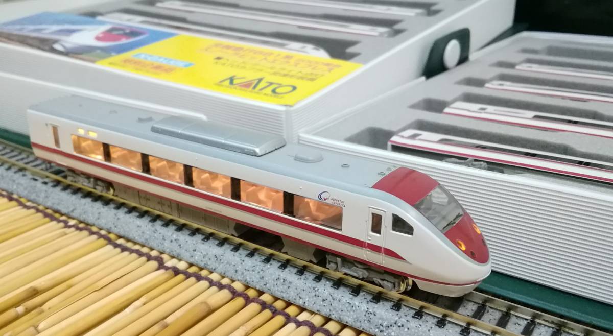 ▽KATO-10-381▽北越急行ほくほく線/681系2000番台「スノーラビット