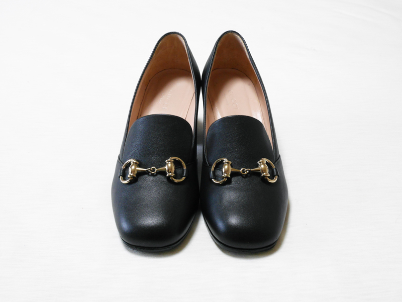 美品 ☆ グッチ GUCCI ヨルダーン 黒レザー ホースビット ローファー 