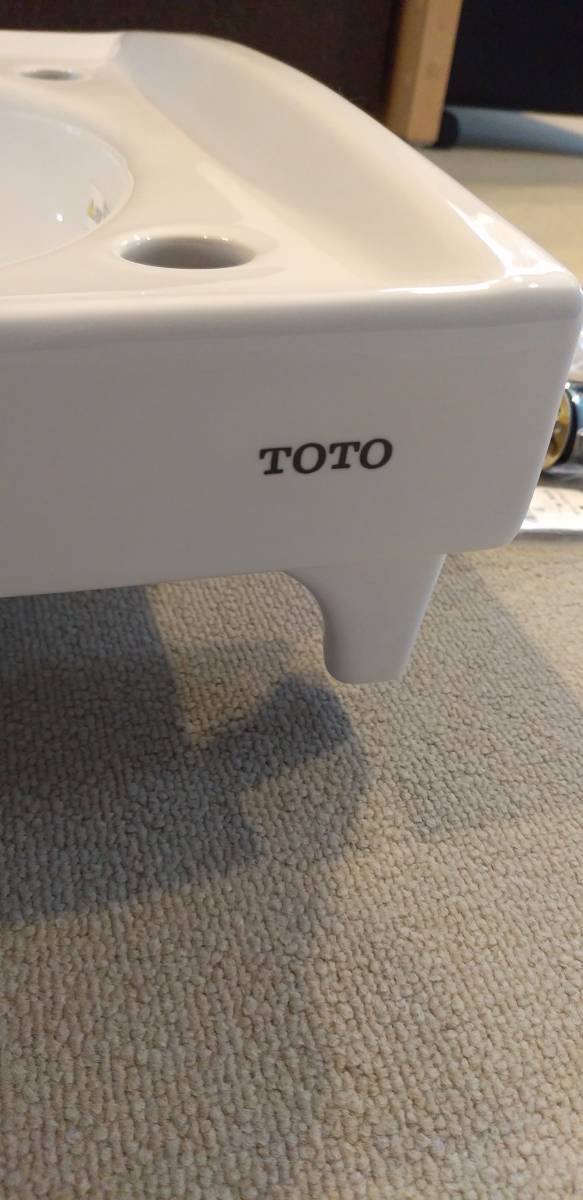 TOTO 壁掛手洗器 | NW1 L30DM 水栓・石鹸入れ別売り 水石けん入れ付(壁給水・床排水 平付 平付壁掛手洗器 &frasl; 住設倶楽部 toto L30DM#NW1 l30dmの通販 住宅設備のプロショップDOOON！！ 通販(卸価格)|洗面器・洗面ボウルなら