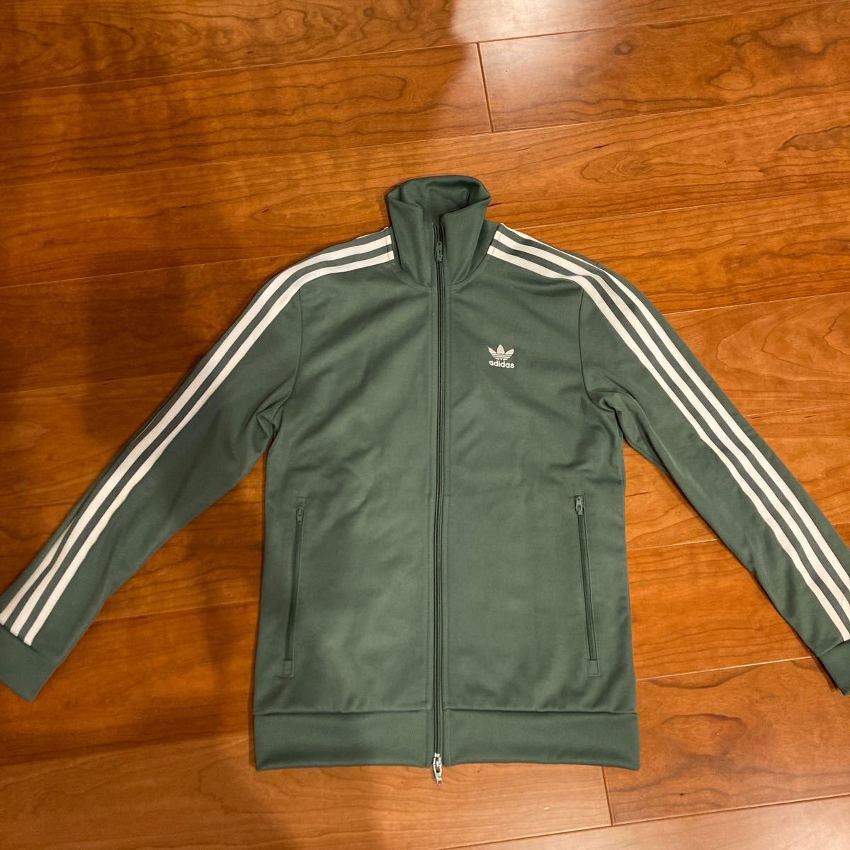 定番人気，SALE adidas ジャージ グリーン 上 S(アディダス)｜売買されたオークション情報、yahooの商品情報をアーカイブ公開 - オークファン ジャージ