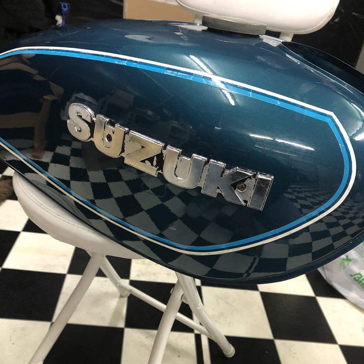 SUZUKI GS400 塗り替え無し 純正 オリジナル塗装 ガソリンタンク 当時