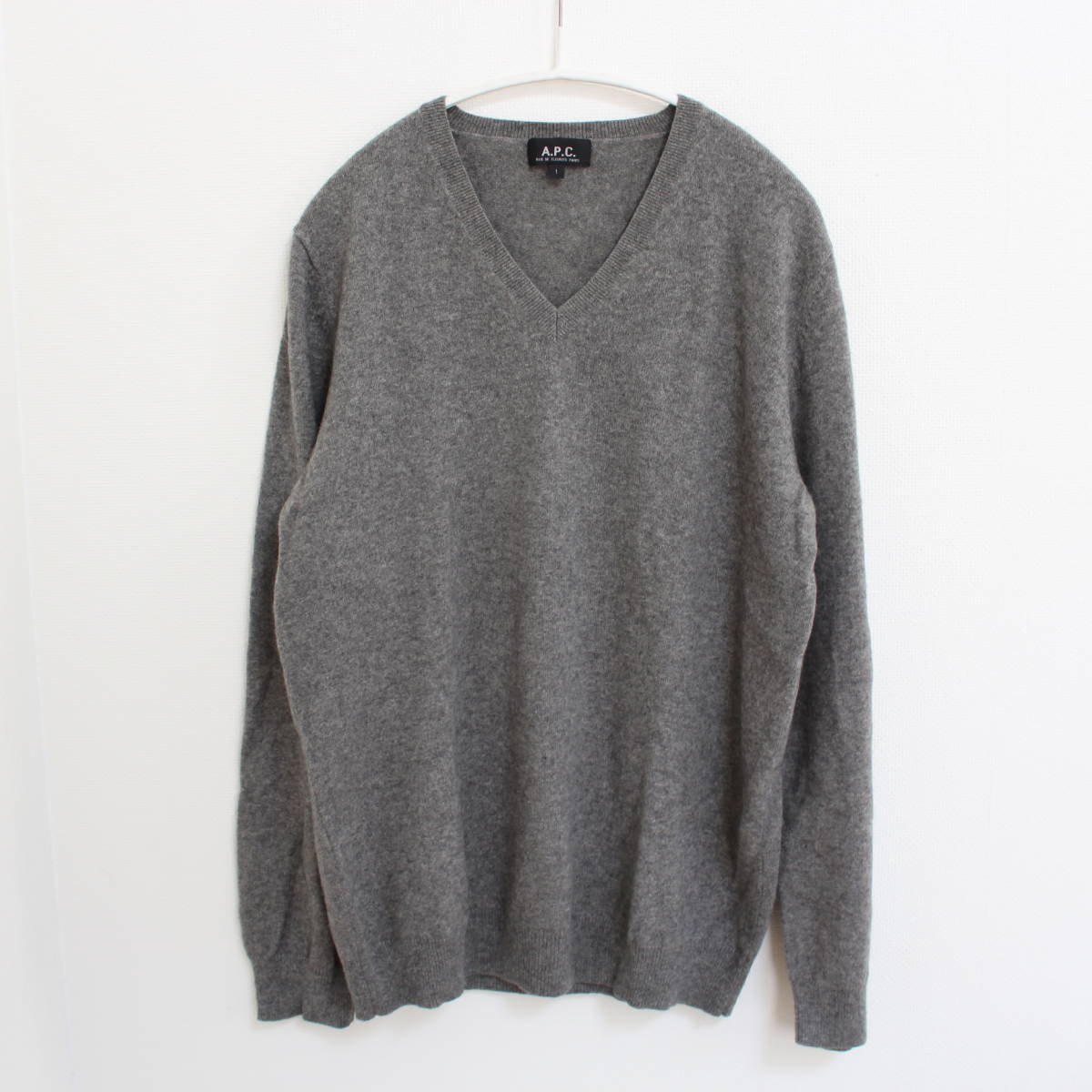 希少 【美品】APCカシミヤVネックニット フランス製 A.P.C. シルク 