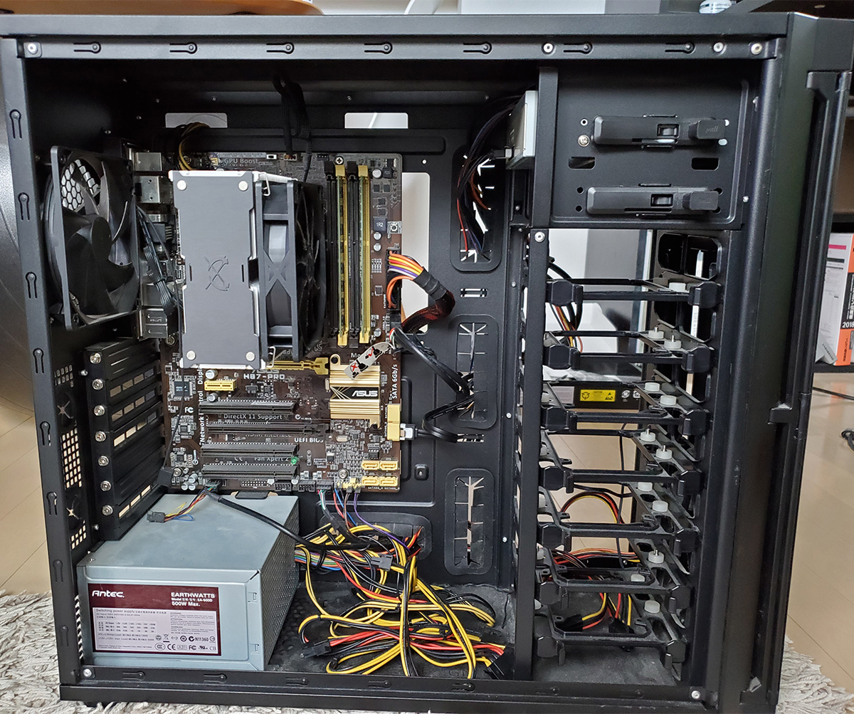 corei7 4771 3.5Ghz メモリ12GB 電源500W Antec P100 ATX消音ケース 