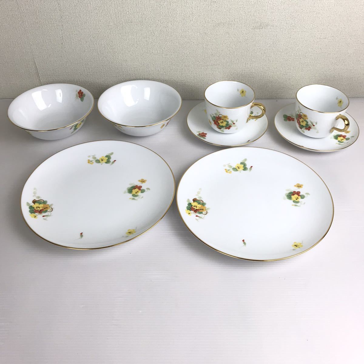 大人気 大倉陶園 モーニングセット コーヒーカップ カップ&ソーサー 小花 花だより K281(大倉陶園)｜売買されたオークション情報、yahooの商品情報をアーカイブ公開 - オークファン 大倉陶園