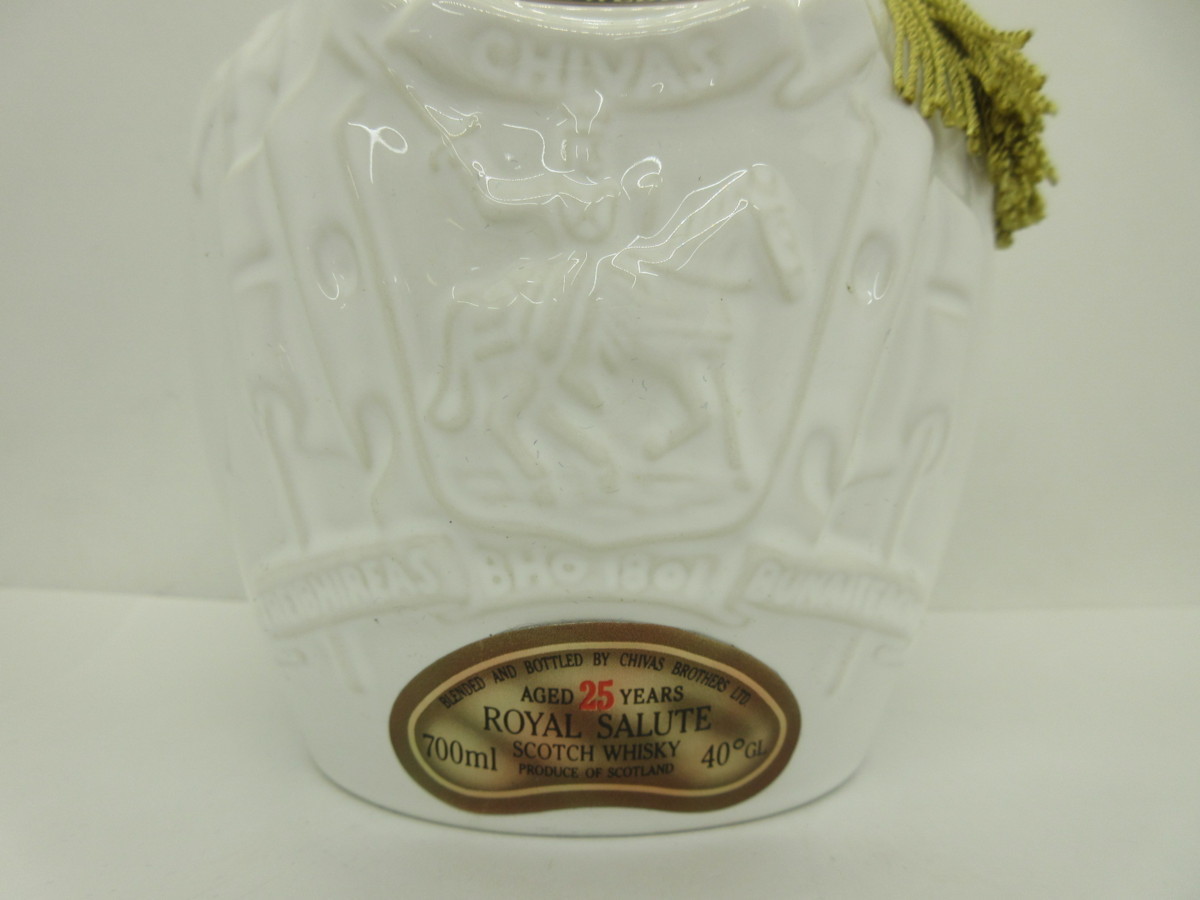 ロイヤルウェディング ROYAL SALUTE ロイヤルサルート 25年 陶器 