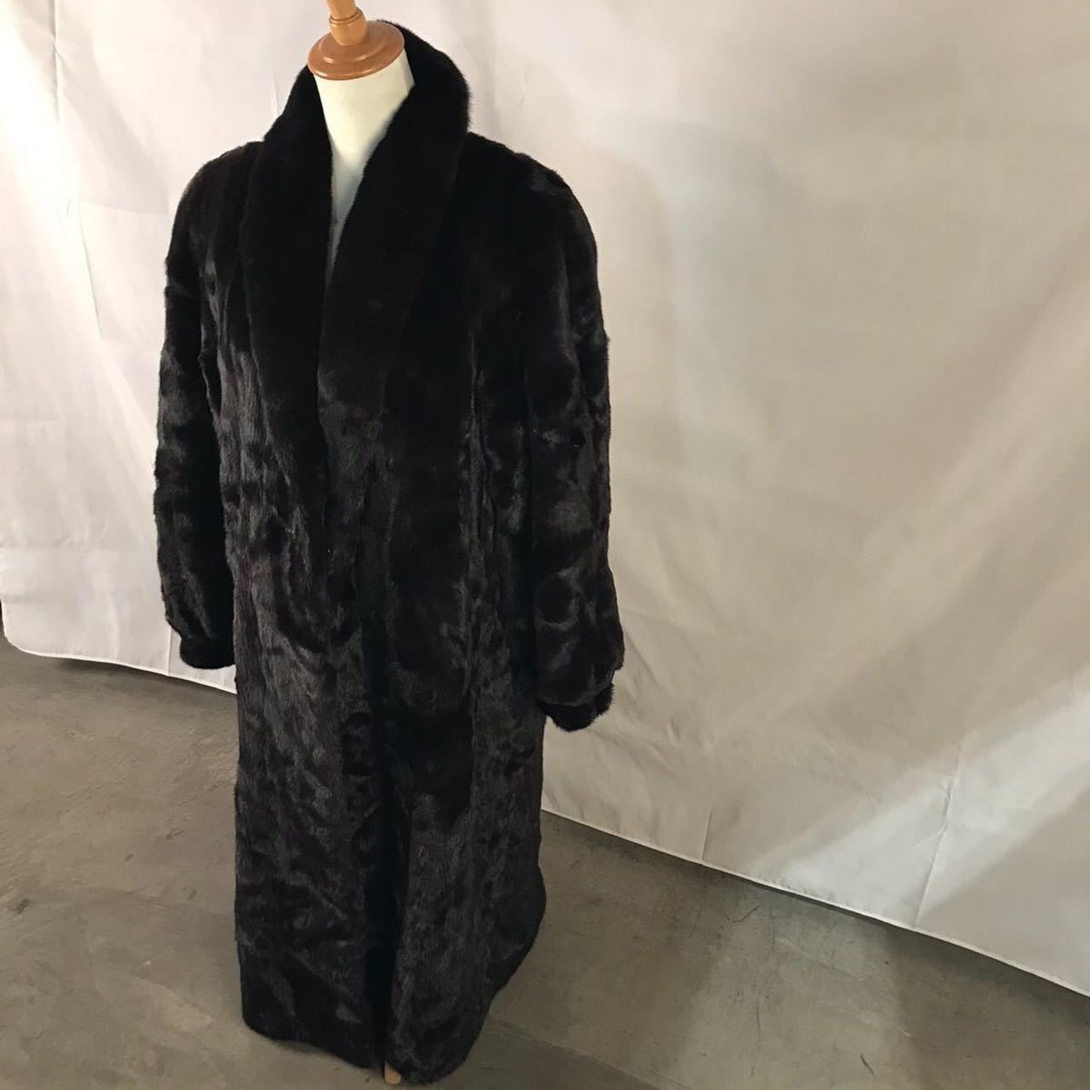 en フェイクファーコンビナイロンツイルミディコート|LANVIN Bleu
