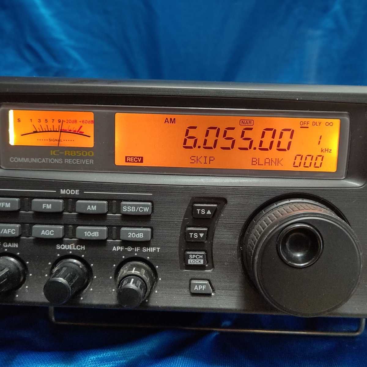 ICOM IC-R8500 スピーカー付属_2