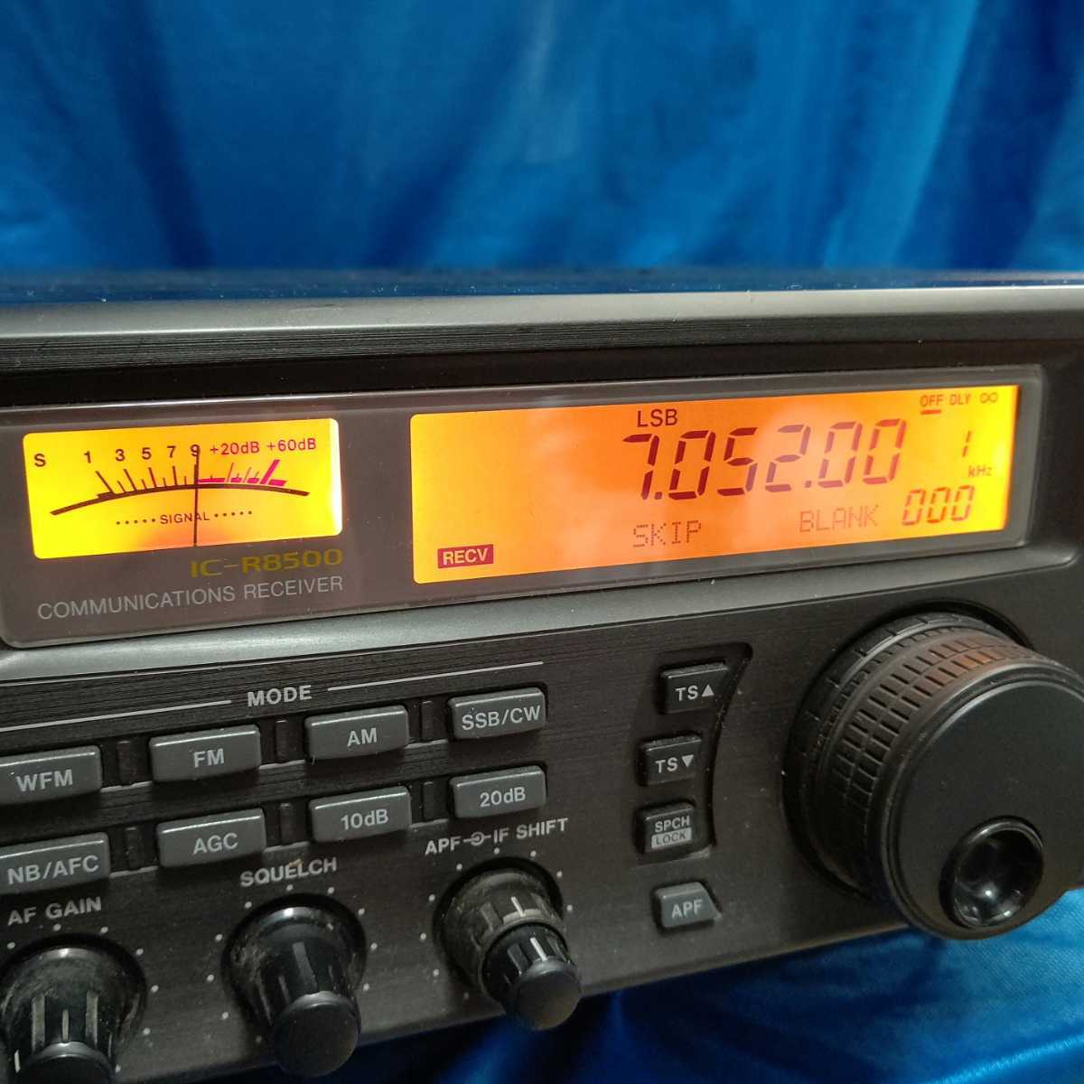 ICOM IC-R8500 スピーカー付属_5