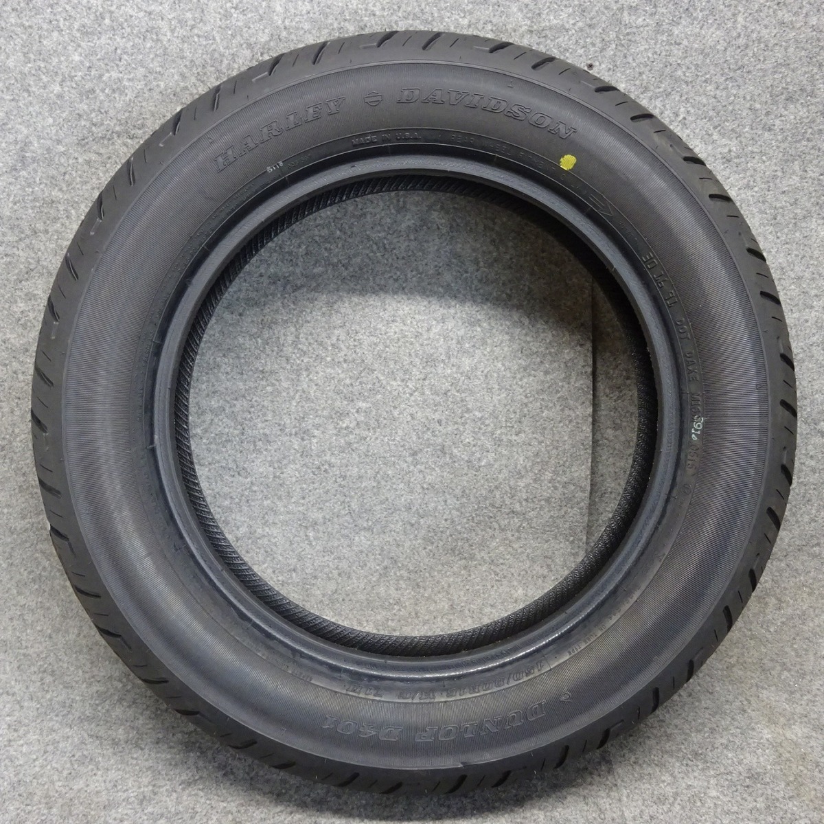 ダンロップD401 ハーレー純正タイヤ 150/80B16 リア 長期在庫品 D401
