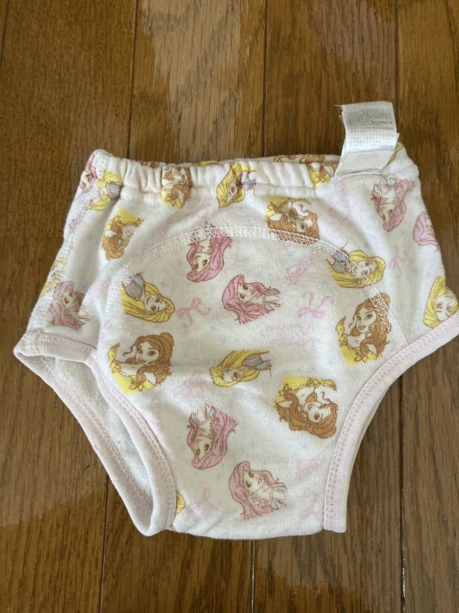 タンス整理品 女の子 女児 トレーニングパンツ プリンセス ロリ 難あり品 Eco 90 94cm 以下 売買されたオークション情報 Yahooの商品情報をアーカイブ公開 オークファン Aucfan Com